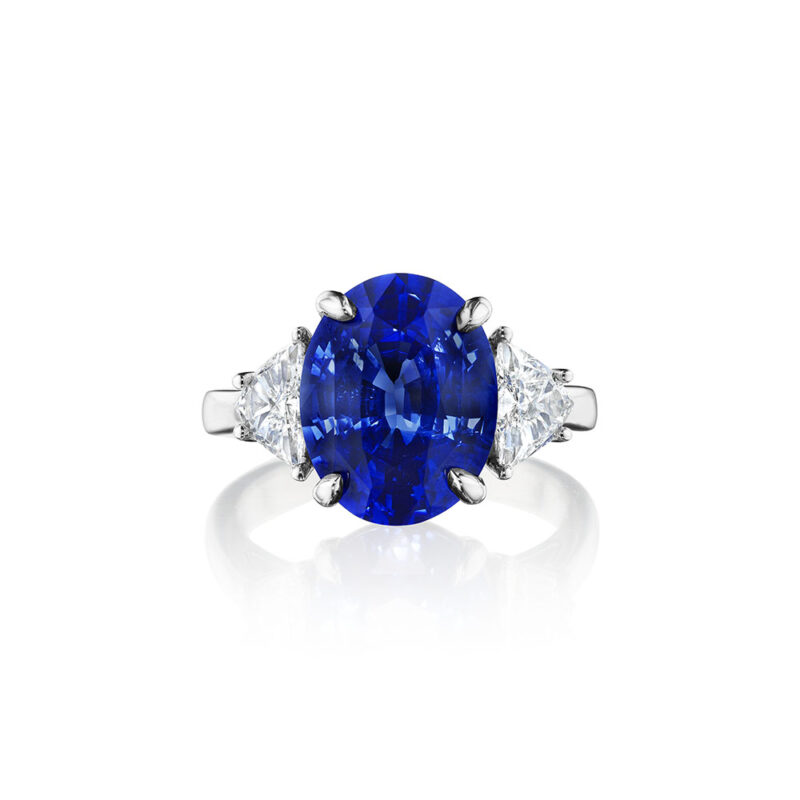 7.20ct Oval Sapphire & Cadillac Cut Diamoand Ring in Platinum