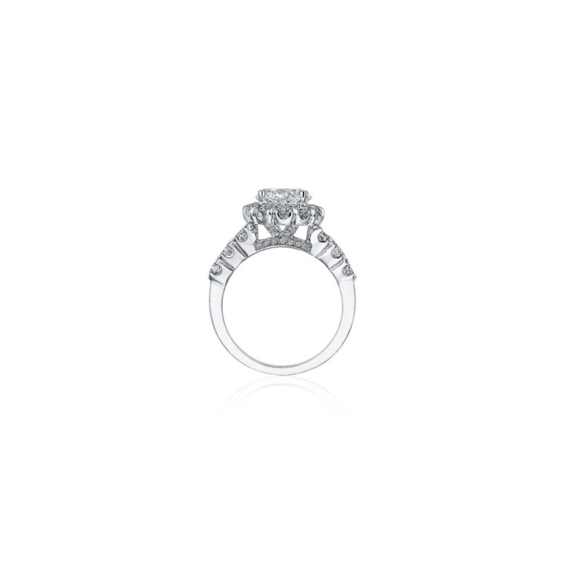 Round Diamond Engagement Ring