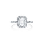 Round Diamond Halo Ring