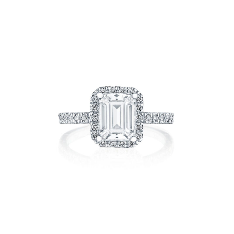 Round Diamond Halo Ring