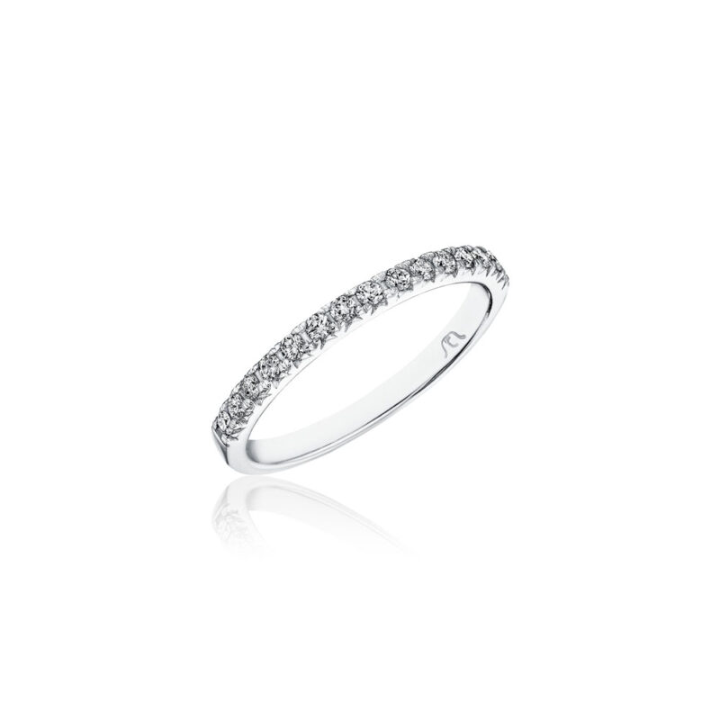 New York Dreams® Diamond Wedding Band